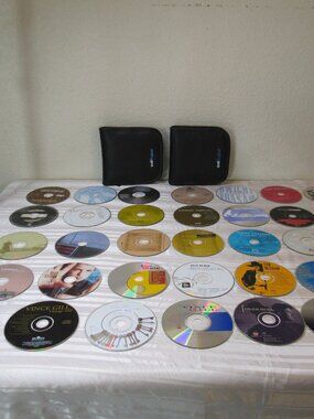 CDs Music Assorted Country Western Different Artists Good Condition Retro Cases